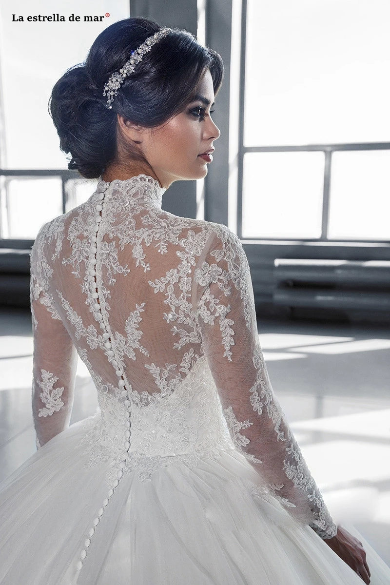 Trouwjurk new high neck lace long sleeve back Button ivory Ball Gown weding dress long robe mariage custom casamento
Trouwjurk new high neck lace long sleeve back Button ivory Ball Gown weding dress long robe mariage custom casamento