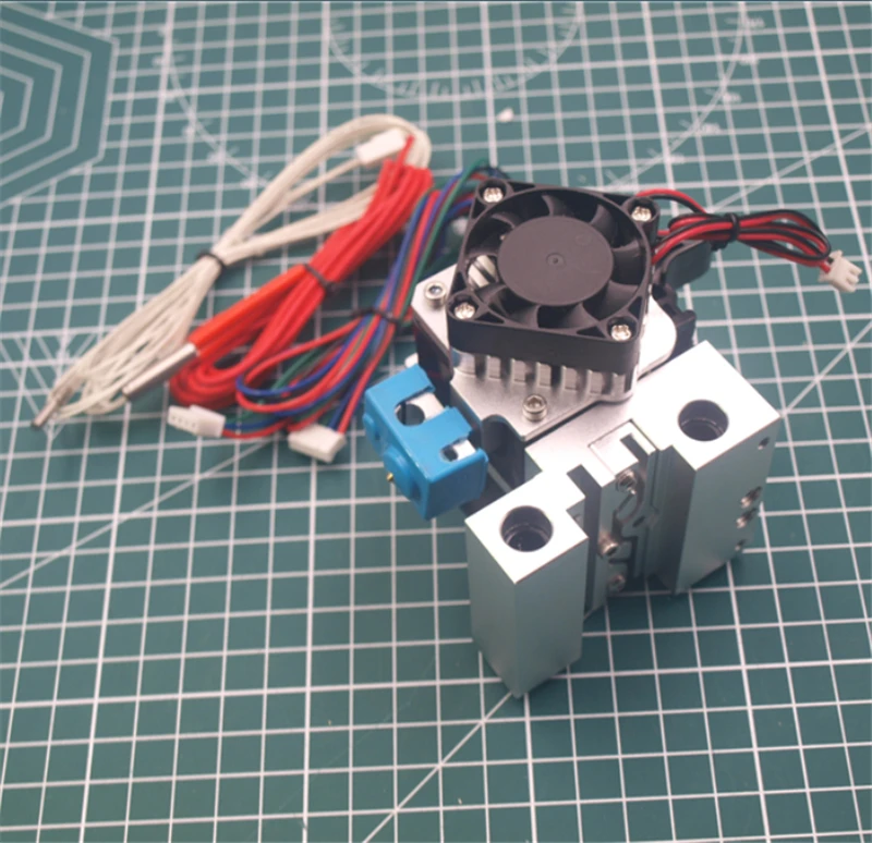 1 шт. серебристый/черный анодированный алюминий Prusa i3 x каретка с комплектом аэроэкструдеров Titan 1,75/3 мм
1 шт. серебристый/черный анодированный алюминий Prusa i3 x каретка с комплектом аэроэкструдеров Titan 1,75/3 мм