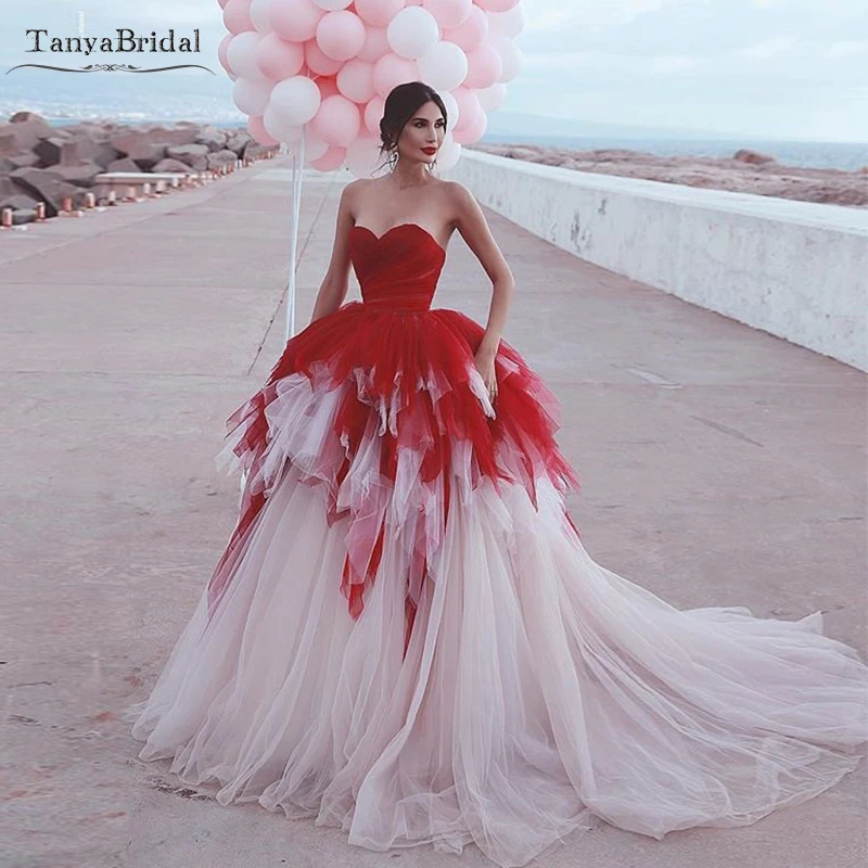 Red And White Wedding Dresses Romantic A Line Tulle Elegance Bridal Gowns African Fashion Vestido De Noivas DW110
Red And White Wedding Dresses Romantic A Line Tulle Elegance Bridal Gowns African Fashion Vestido De Noivas DW110