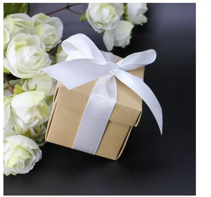 200pcs/lot! Kraft Paper Wedding Candy Box with ribbon decoracion vintage rustic wedding supplies wedding gifts for guests
200pcs/lot! Kraft Paper Wedding Candy Box with ribbon decoracion vintage rustic wedding supplies wedding gifts for guests