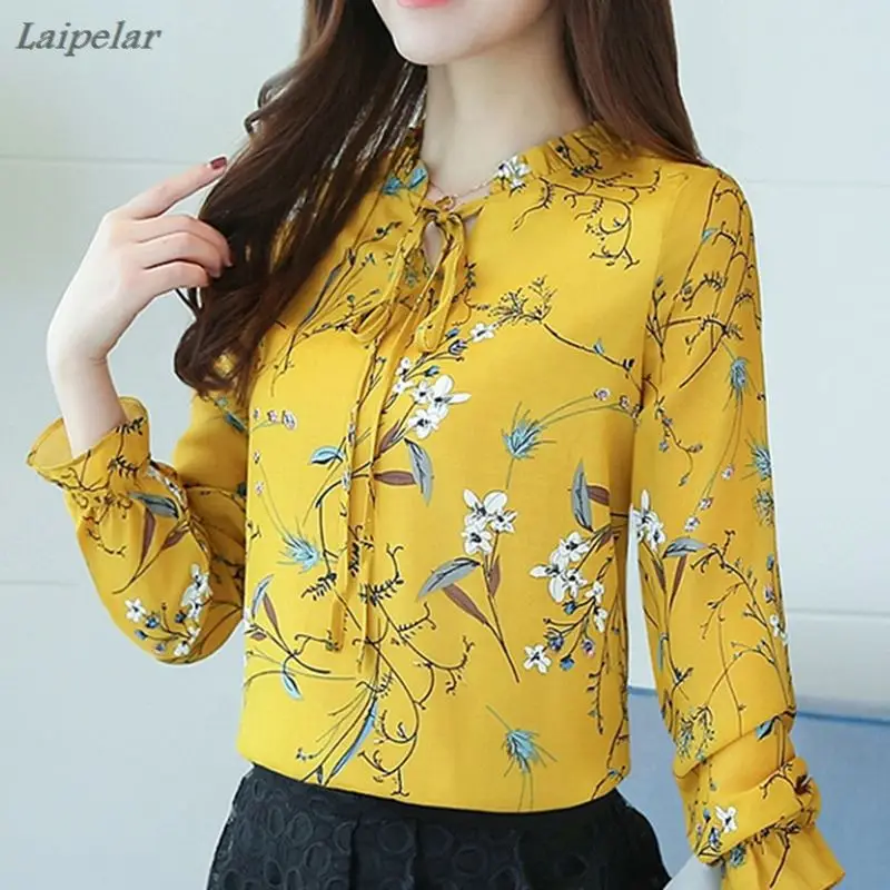Женская шифоновая блузка с длинным рукавом и цветочным принтом
Женская шифоновая блузка с длинным рукавом и цветочным принтом