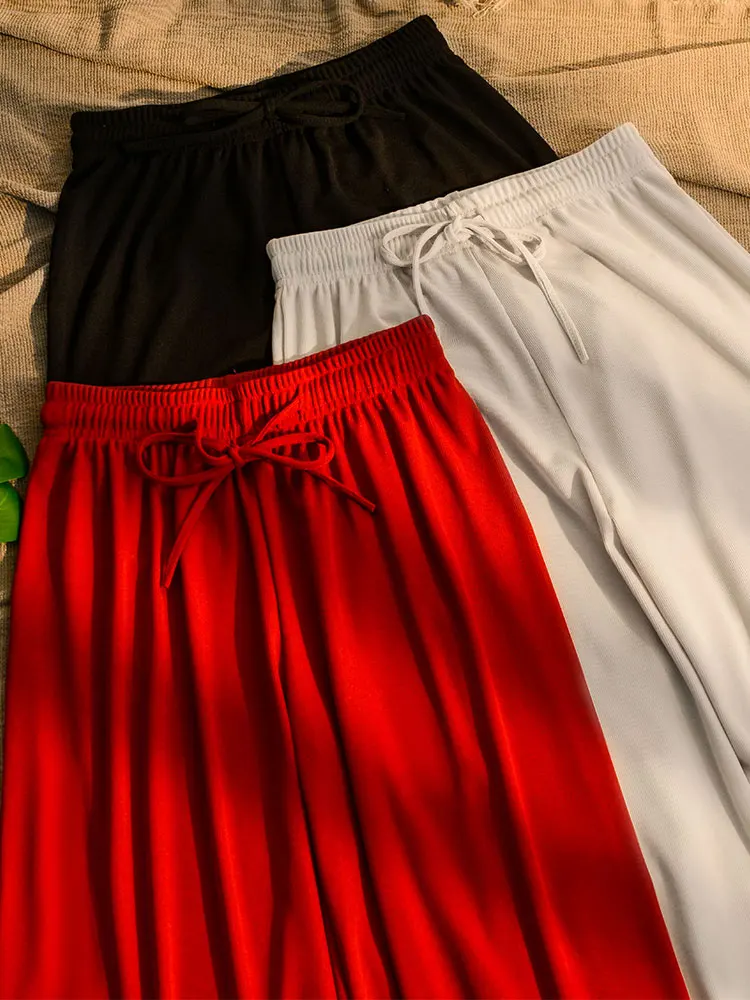 Ice silk wide leg pants female summer casual high waist was thin and drooping straight nine points drop loose pants pants women
Ice silk wide leg pants female summer casual high waist was thin and drooping straight nine points drop loose pants pants women
