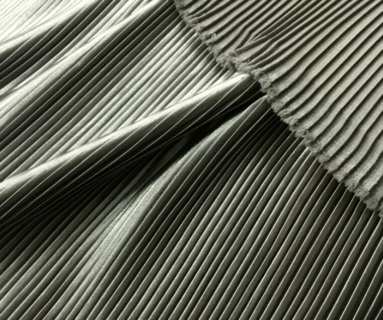 2 meters 150cm 59.05" width pencil gray fine stripe crumple accordion pleated faux silk satin fabric for dress MM22
2 meters 150cm 59.05" width pencil gray fine stripe crumple accordion pleated faux silk satin fabric for dress MM22