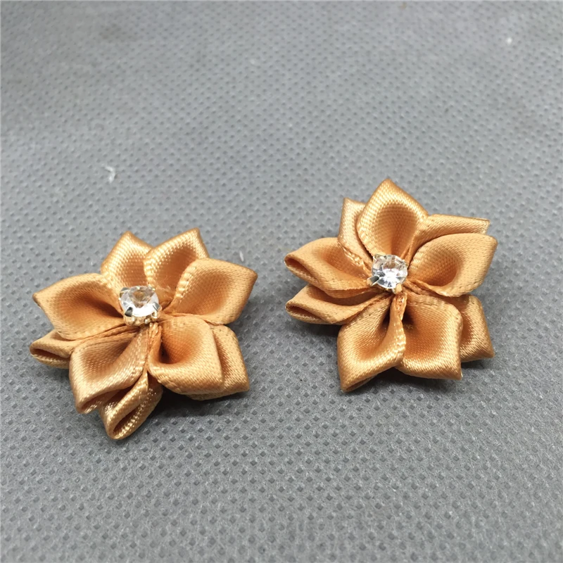 50 шт, атласная лента цветок с украшением в виде кристаллов с аппликацией из бисера, светильник кофе 
50 шт, атласная лента цветок с украшением в виде кристаллов с аппликацией из бисера, светильник кофе