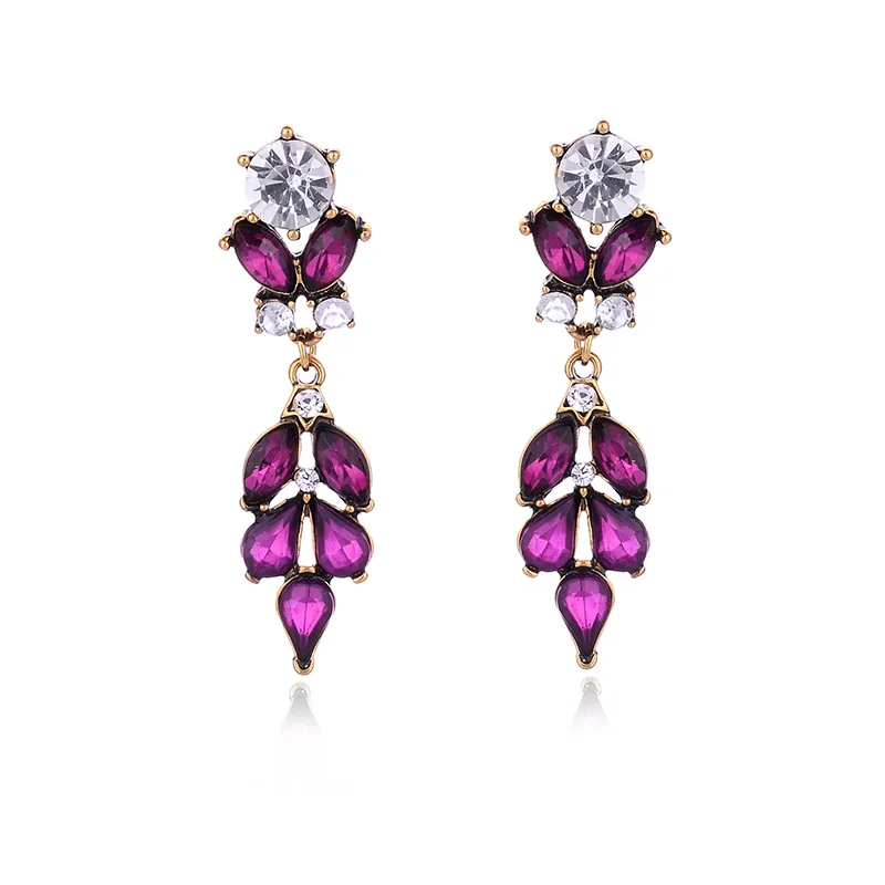 Shining Crystal Rhinestone Inlaid Stud Earrings Golden Flower Design Stud Earrings Vintage Jewelry for Women 2018 New
Shining Crystal Rhinestone Inlaid Stud Earrings Golden Flower Design Stud Earrings Vintage Jewelry for Women 2018 New