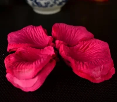 (1400 pcs/lot) 2015 simulation rose petals hand flowers wedding flowers wedding flowers pink petals rose petals
(1400 pcs/lot) 2015 simulation rose petals hand flowers wedding flowers wedding flowers pink petals rose petals