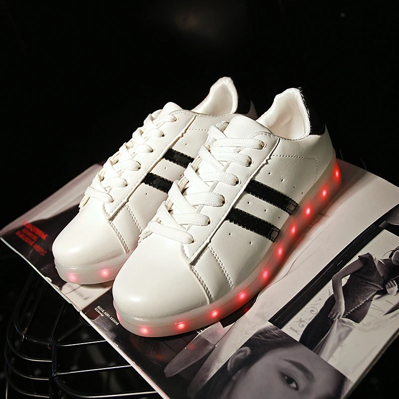 Men & Women & Kids Sneakers USB Charge Children And Adult Shoes 11 Models Colorful LED Lights Fashion Casual Sports
Men & Women & Kids Sneakers USB Charge Children And Adult Shoes 11 Models Colorful LED Lights Fashion Casual Sports