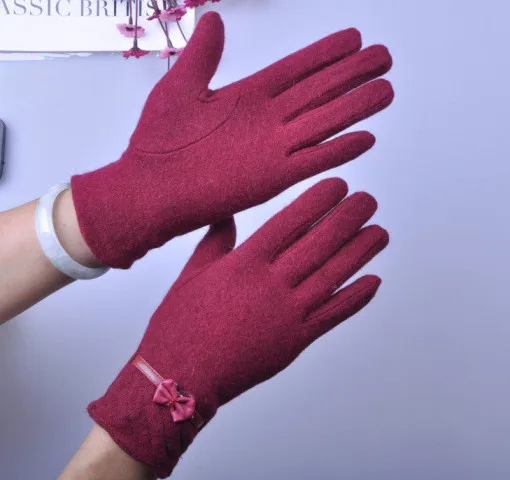 Зимние женские перчатки guantes сохраняют тепло мягкие теплые варежки для сенсорных экранов Бесплатная доставка AW6261
Зимние женские перчатки guantes сохраняют тепло мягкие теплые варежки для сенсорных экранов Бесплатная доставка AW6261
