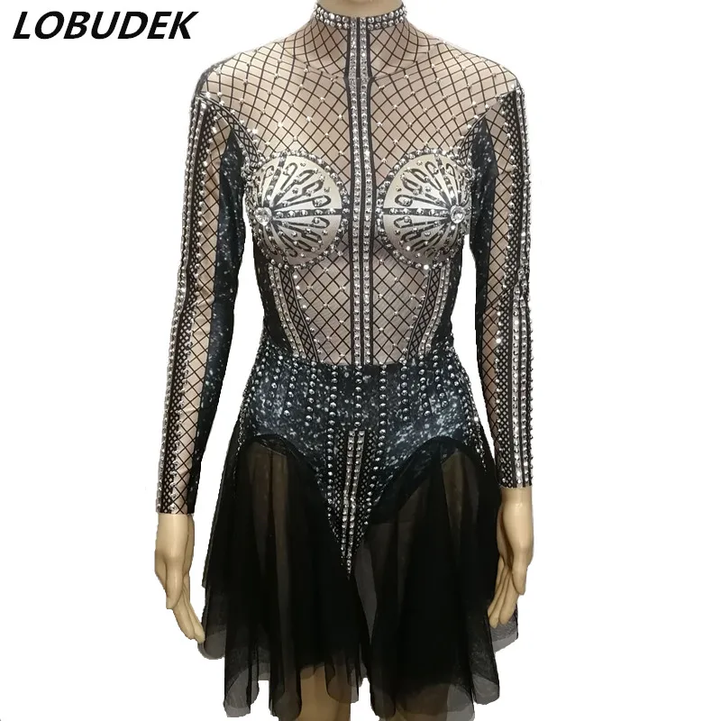Short Dress Black Crystals Mesh Women Singer Modern Dance Costume Bar Party Celebration One Piece Sexy Performance Stage Wear
Short Dress Black Crystals Mesh Women Singer Modern Dance Costume Bar Party Celebration One Piece Sexy Performance Stage Wear