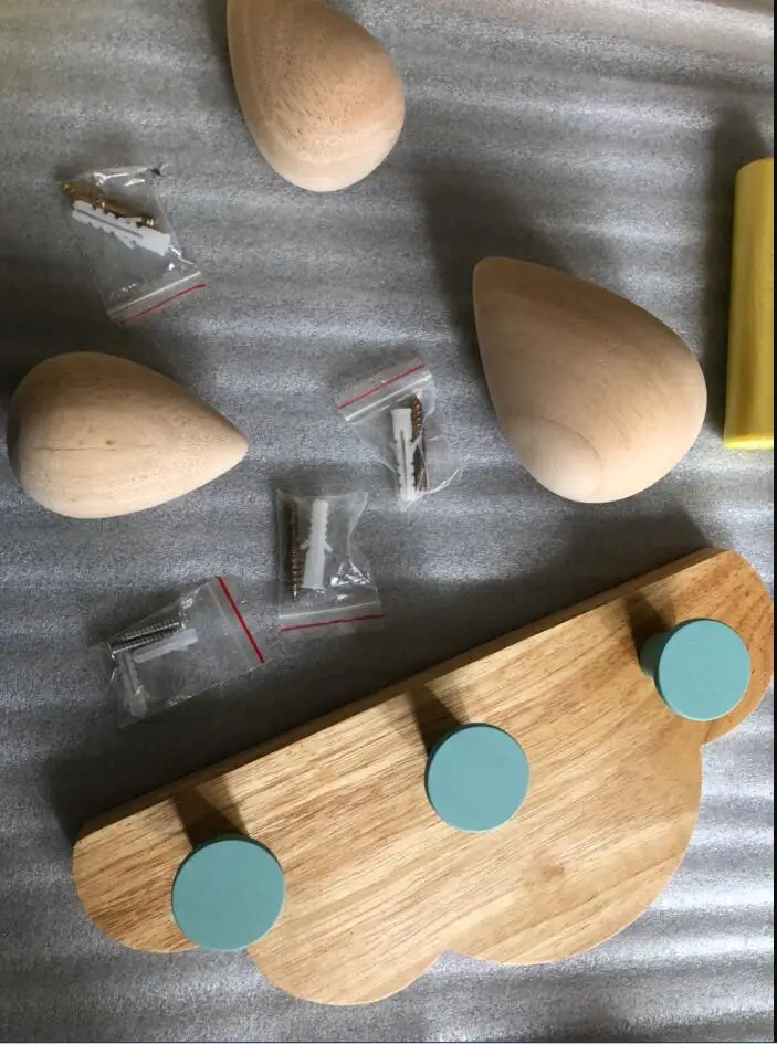 Decorative Natural Wooden Coat Hook Study Wall Mounted Clothes Scarf Hat and Bag Storage Hanger
Decorative Natural Wooden Coat Hook Study Wall Mounted Clothes Scarf Hat and Bag Storage Hanger