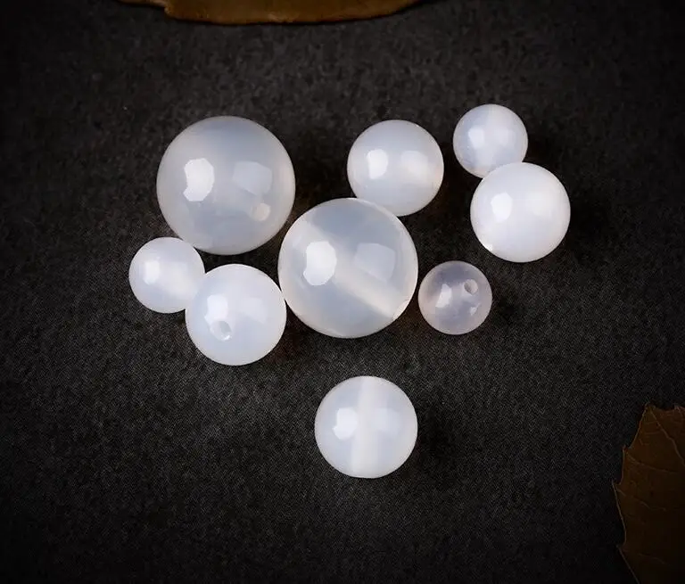 High quality ice white Chalcedony fine jewelry Natural stone necklace Jade Boutique Pendant necklace diy beads
High quality ice white Chalcedony fine jewelry Natural stone necklace Jade Boutique Pendant necklace diy beads