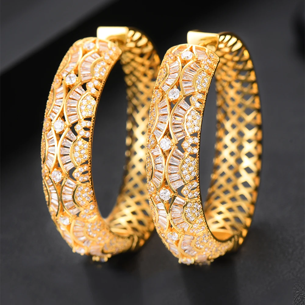 Jimbora Luxury 3 Tone CZ Office Style Hoop Earrings Exquisite Professional Women's Jewelry Earrings Accessories
Jimbora Luxury 3 Tone CZ Office Style Hoop Earrings Exquisite Professional Women's Jewelry Earrings Accessories