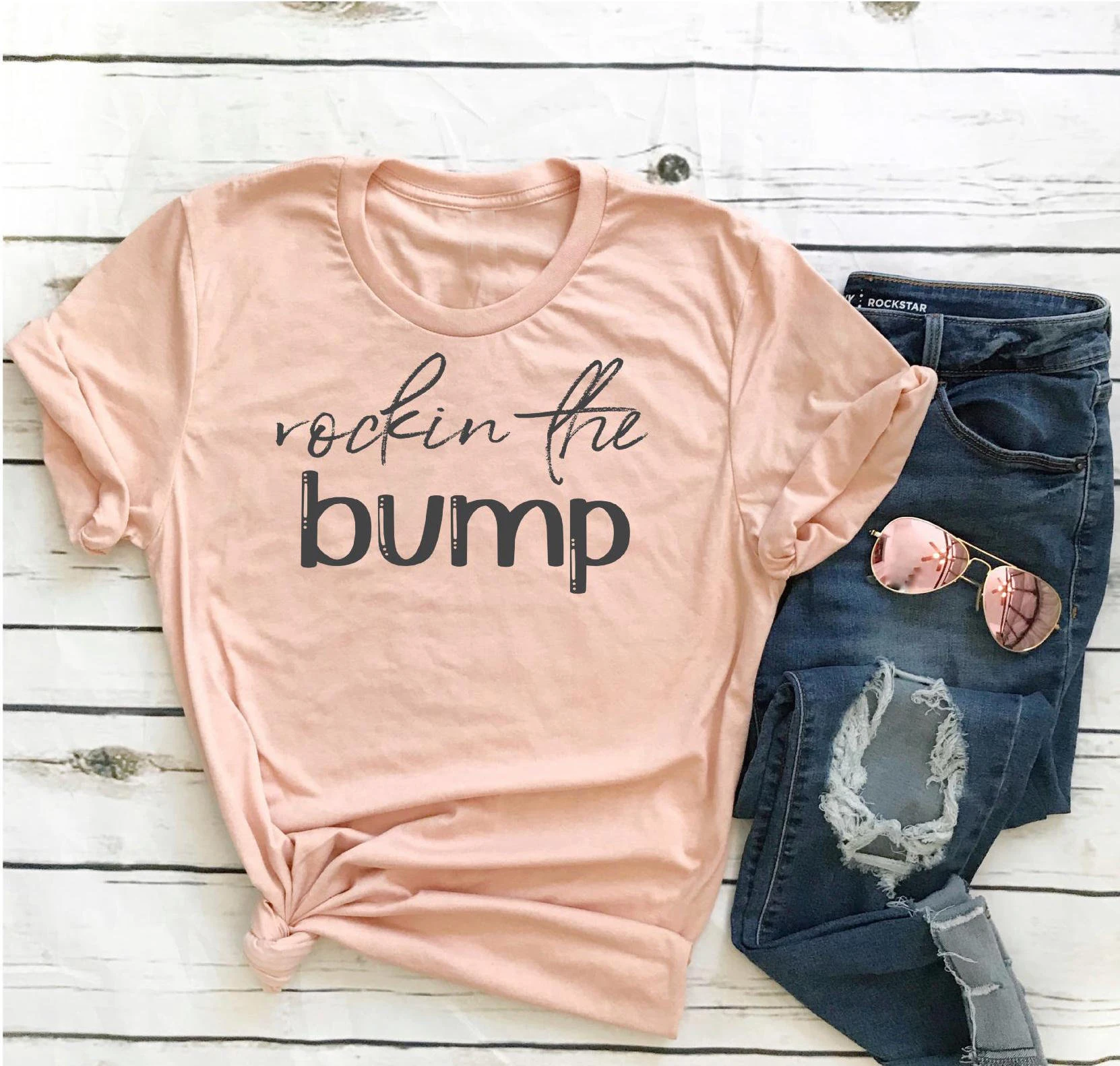 Женская футболка Rockin the bump, модная футболка унисекс, в стиле гранж, tumblr, уличный стиль, винтажные футболки, топы
Женская футболка Rockin the bump, модная футболка унисекс, в стиле гранж, tumblr, уличный стиль, винтажные футболки, топы