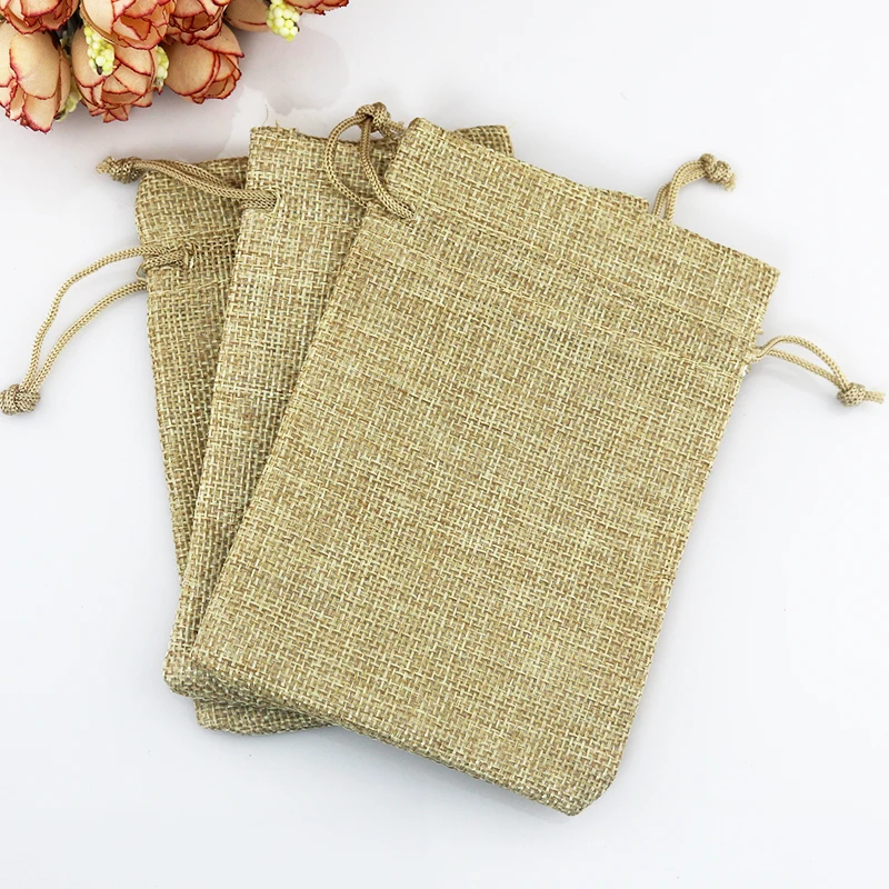 Wholesale 7x9cm 50pcs Mini Burlap Jute Drawstring Gift Jewelry Packaging Pouches Bags for Wedding Favors Christmas Rustic
Wholesale 7x9cm 50pcs Mini Burlap Jute Drawstring Gift Jewelry Packaging Pouches Bags for Wedding Favors Christmas Rustic