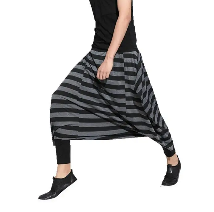Summer personality fashion mens stripe skirt pants loose harem pant men feet trousers pantalones hombre cargo pantalon homme
Summer personality fashion mens stripe skirt pants loose harem pant men feet trousers pantalones hombre cargo pantalon homme
