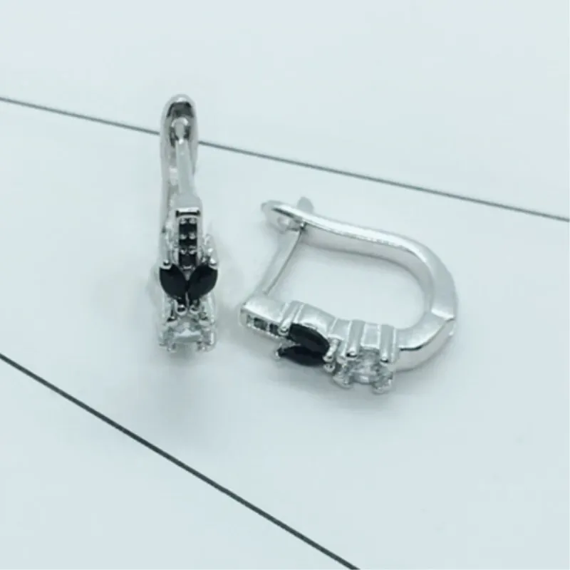 Animal Silver Romantic Engagement Hoop Earrings for Women Rabbit Black Spinel Stone Jewelry Bijoux T166-2
Animal Silver Romantic Engagement Hoop Earrings for Women Rabbit Black Spinel Stone Jewelry Bijoux T166-2