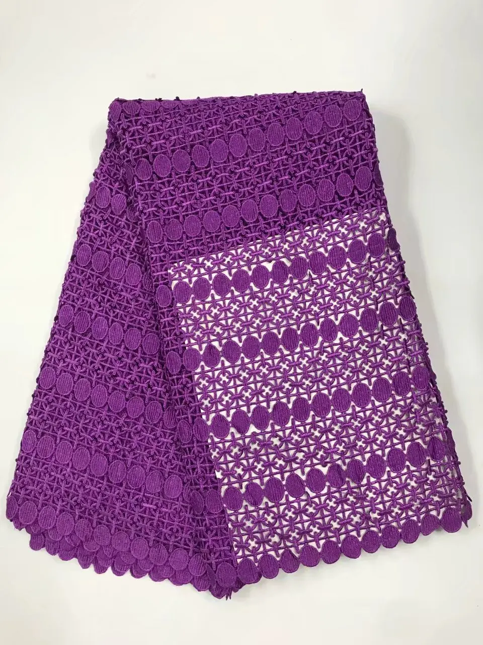 2017 High Quality French African Guipure Cord Swiss Lace,Nigeria soluble Water Lace Fabric For dress Gift 5yard/lot RL121406
2017 High Quality French African Guipure Cord Swiss Lace,Nigeria soluble Water Lace Fabric For dress Gift 5yard/lot RL121406