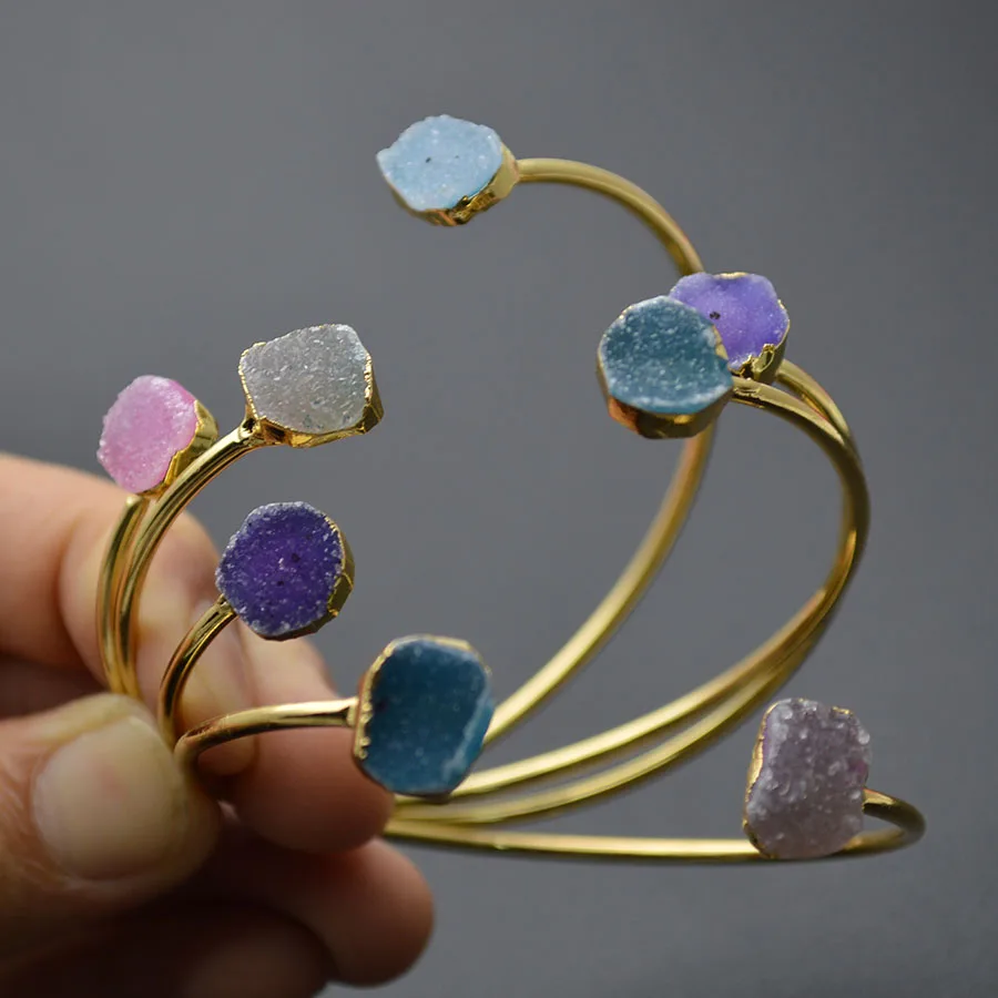 5pcs Mixed Color Natural Druzy Crystal Gold Color Open Bangles Blue Pink Green Stone Bracelets For Women Fashion Gift Jewelry
5pcs Mixed Color Natural Druzy Crystal Gold Color Open Bangles Blue Pink Green Stone Bracelets For Women Fashion Gift Jewelry