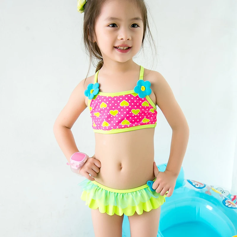 1-6Y Baby Toddler Girls Swimsuits Floral Two Pieces Siwmwear Polyester Girl Bikini Set Kids Beach Swimsuit Children Bathing Suit
1-6Y Baby Toddler Girls Swimsuits Floral Two Pieces Siwmwear Polyester Girl Bikini Set Kids Beach Swimsuit Children Bathing Suit