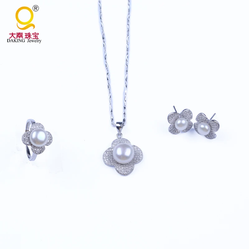 Free shipping gift women 925 silver jewelry set real cultured freshwater pearls necklace earring ring pendants
Free shipping gift women 925 silver jewelry set real cultured freshwater pearls necklace earring ring pendants