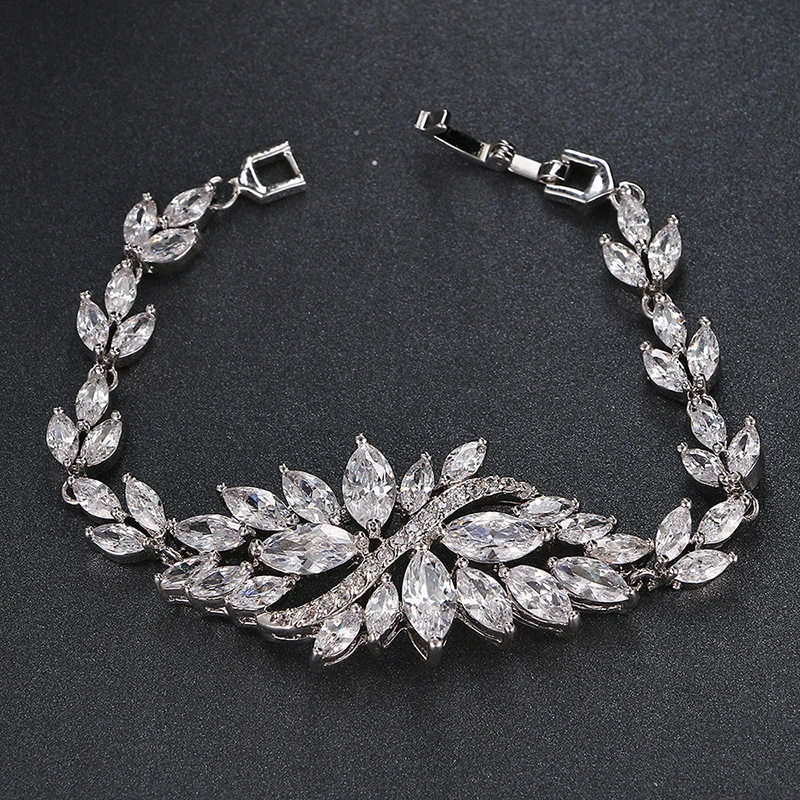 Bettyue Brand Fashion Luxury Hot Sale Multicolor AAA Zircon Jewelry Bracelets For Woman European Style Wedding Party Gift
Bettyue Brand Fashion Luxury Hot Sale Multicolor AAA Zircon Jewelry Bracelets For Woman European Style Wedding Party Gift