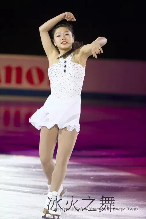 Custom Made to Fit Ice Skating Dresses Graceful New Brand Figure Skating Dresses For Competition DR4253
Custom Made to Fit Ice Skating Dresses Graceful New Brand Figure Skating Dresses For Competition DR4253