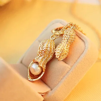 New Design Simulated Pearl Peanut Pendant Necklaces Short Style Women Jewelry Necklace Trendy Plant Accessories Neck Chain
New Design Simulated Pearl Peanut Pendant Necklaces Short Style Women Jewelry Necklace Trendy Plant Accessories Neck Chain