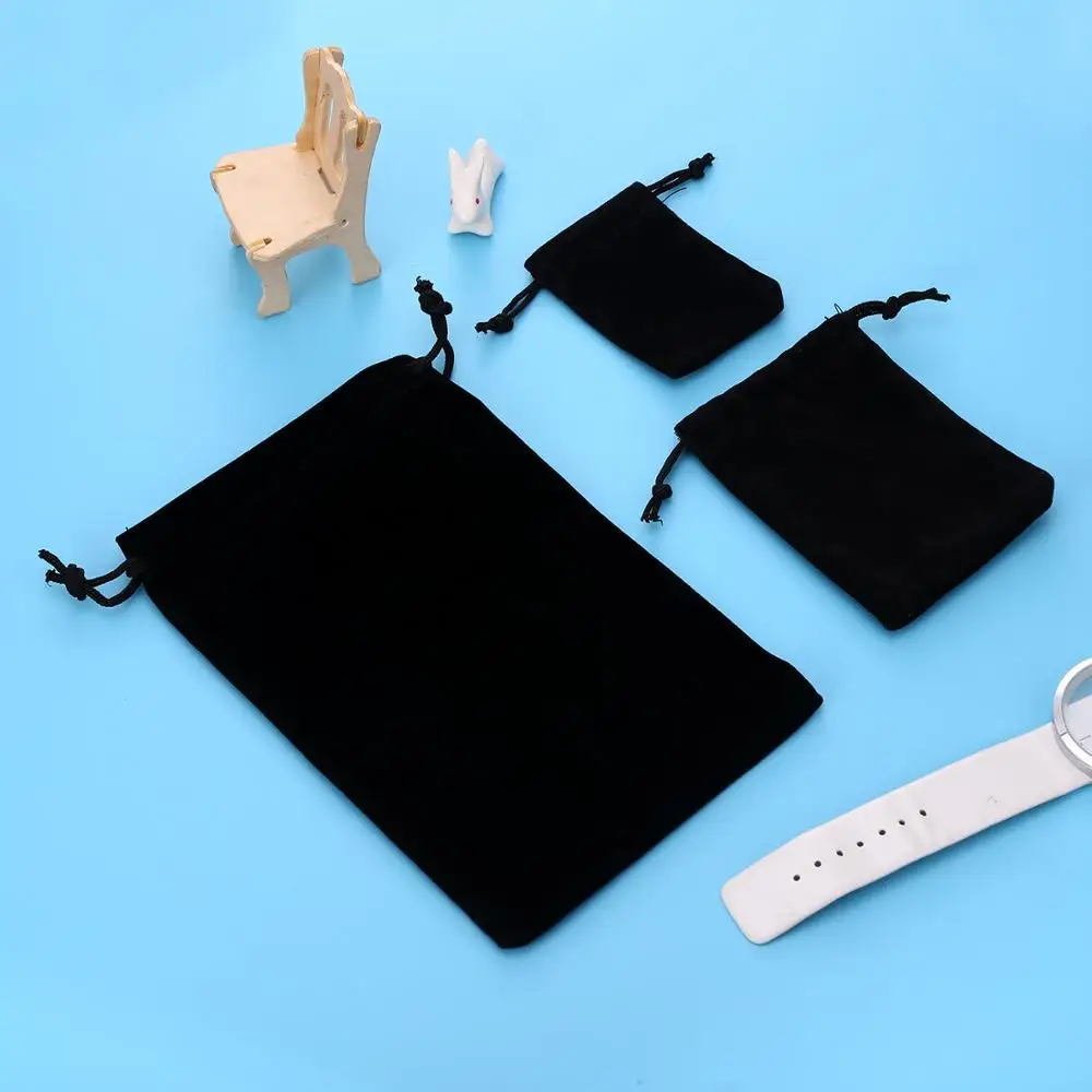 Wholesale Size S M L Black Velvet Gift Bags Drawstring Pouch Sachet Bag for Packing Wedding Party Things Fabric Gift Bag Supply
Wholesale Size S M L Black Velvet Gift Bags Drawstring Pouch Sachet Bag for Packing Wedding Party Things Fabric Gift Bag Supply