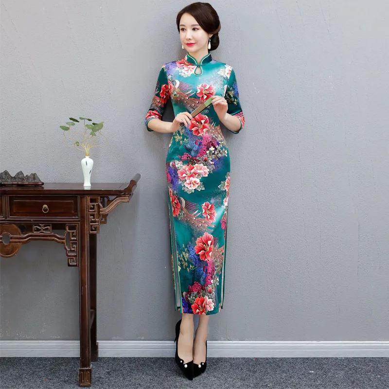 2020 Satin Qipao Summer Lady Traditional Chinese style Cheongsam Dresses Women Half Sleeve Long Qipao dress Plus Size M-4XL
2020 Satin Qipao Summer Lady Traditional Chinese style Cheongsam Dresses Women Half Sleeve Long Qipao dress Plus Size M-4XL