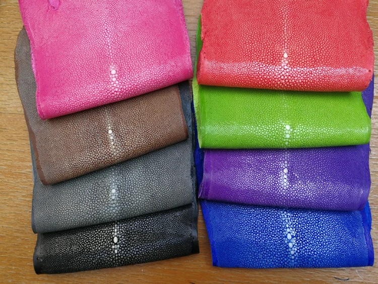 Genuine Stingray Skin Leather Hide Pelt Grained large big size Natural Manta Ray Fish Skin colors
Genuine Stingray Skin Leather Hide Pelt Grained large big size Natural Manta Ray Fish Skin colors
