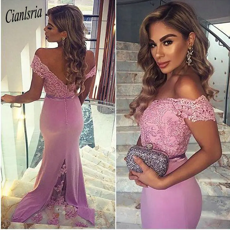 2020 Charming Off the Shoulder Mermaid Prom Dresses Lace Appliqued Fitted Backless Prom Evening Gowns Vestidos
2020 Charming Off the Shoulder Mermaid Prom Dresses Lace Appliqued Fitted Backless Prom Evening Gowns Vestidos
