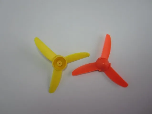ree shipping Clover air propeller marine propeller model toy DIY gift boys and girls in particular science experiment
ree shipping Clover air propeller marine propeller model toy DIY gift boys and girls in particular science experiment