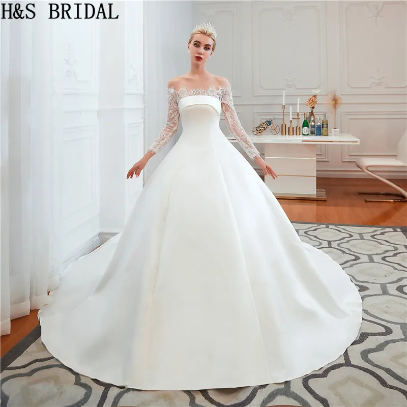 H&S BRIDAL Long Lace Sleeve Satin Wedding Dress 2019 Off shoulder simple wedding dress Lace Up Bridal Dress vestido de noiva
H&S BRIDAL Long Lace Sleeve Satin Wedding Dress 2019 Off shoulder simple wedding dress Lace Up Bridal Dress vestido de noiva