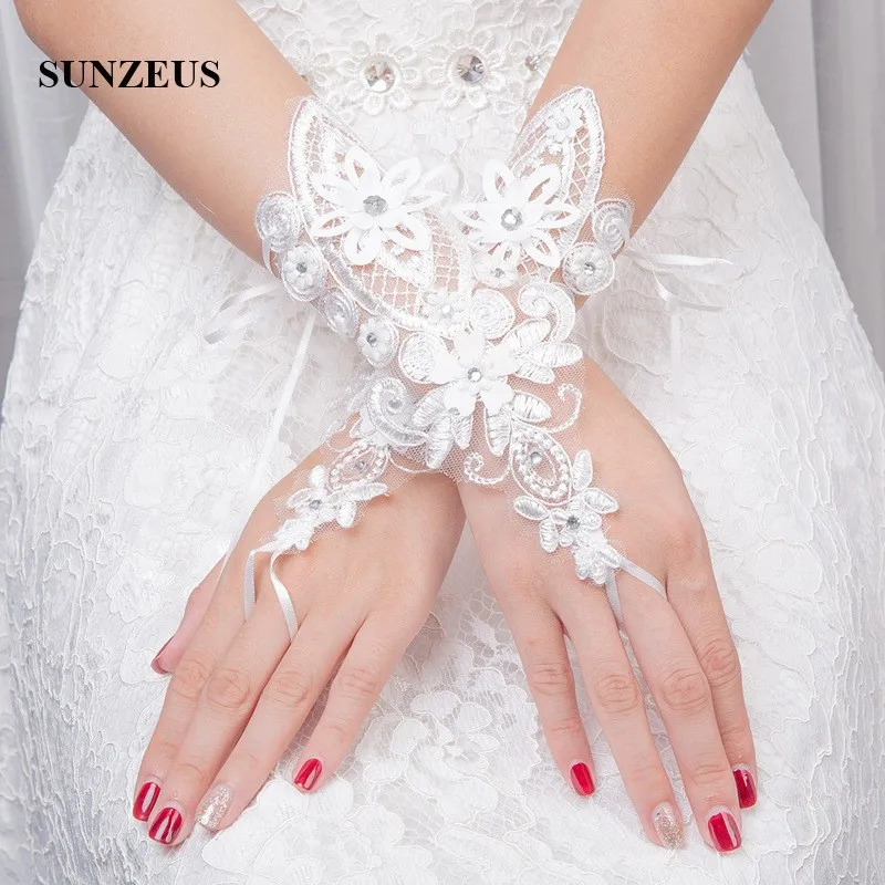 Wrist Length Lace Wedding Gloves for Bridal Beaded Flowers Women's Party Gloves Back Straps accessoire mariage SG08
Wrist Length Lace Wedding Gloves for Bridal Beaded Flowers Women's Party Gloves Back Straps accessoire mariage SG08