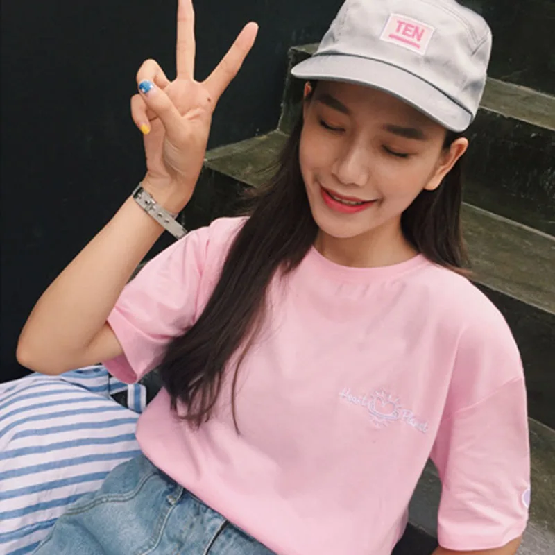 Harajuku Kawaii Sweet Heart Embroidery Pink White T Shirt Tops Women Summer Korean Style T-shirt Femme Kawaii Clothes Tumblr
Harajuku Kawaii Sweet Heart Embroidery Pink White T Shirt Tops Women Summer Korean Style T-shirt Femme Kawaii Clothes Tumblr