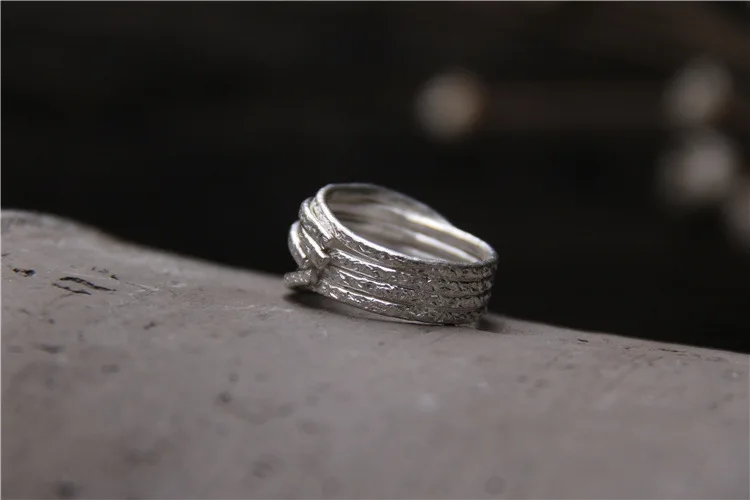 Retro Thai Silver Chiang Mai Handmade Silver Handicrafts In S925 Sterling Silver Male And Female Ring
Retro Thai Silver Chiang Mai Handmade Silver Handicrafts In S925 Sterling Silver Male And Female Ring