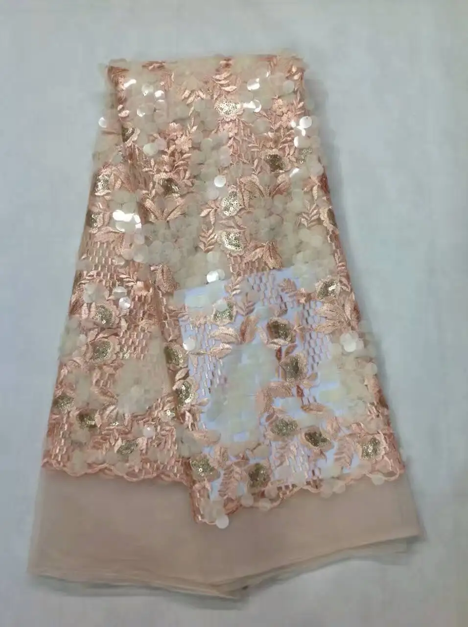 Good looking beautiful embroidered sequin fabric high quality african sequin lace fabric for evening or prom dress K-L10651
Good looking beautiful embroidered sequin fabric high quality african sequin lace fabric for evening or prom dress K-L10651