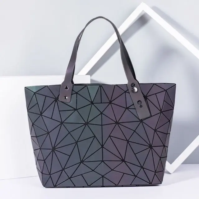 Maelove Luminous bag Geometry Laser Plain Folding tote Diamond Tote Quilted Shoulder bag geometric Handbag Free Shipping
Maelove Luminous bag Geometry Laser Plain Folding tote Diamond Tote Quilted Shoulder bag geometric Handbag Free Shipping