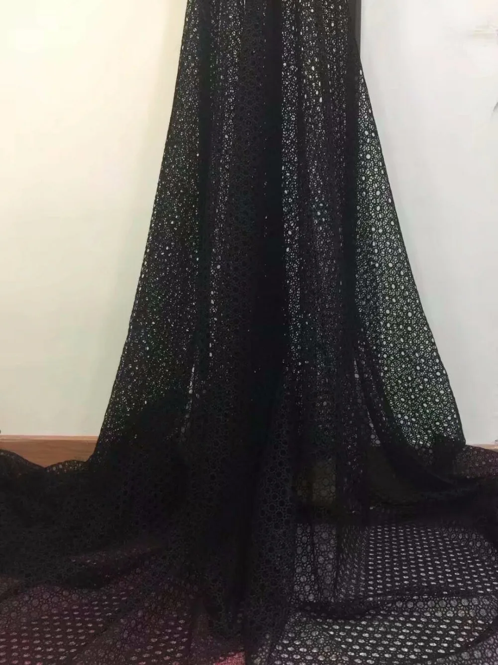 Milk silk beautiful design african lace fabrics high quality cord lace guipure lace fabric 2018 ZLS03-19
Milk silk beautiful design african lace fabrics high quality cord lace guipure lace fabric 2018 ZLS03-19