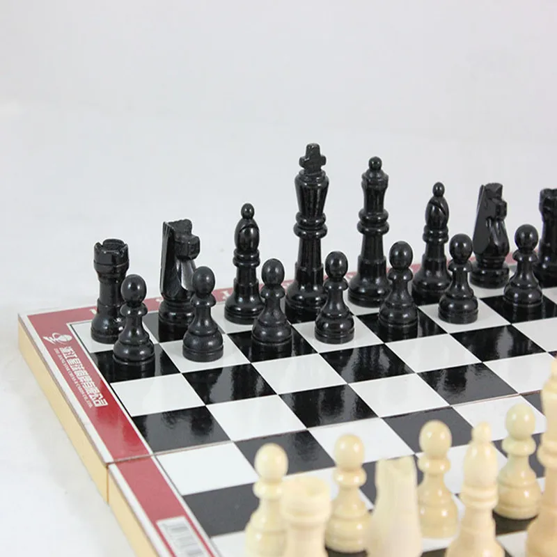 Foreign Trade Chess Wooden Chess Trumpet / Medium / Large