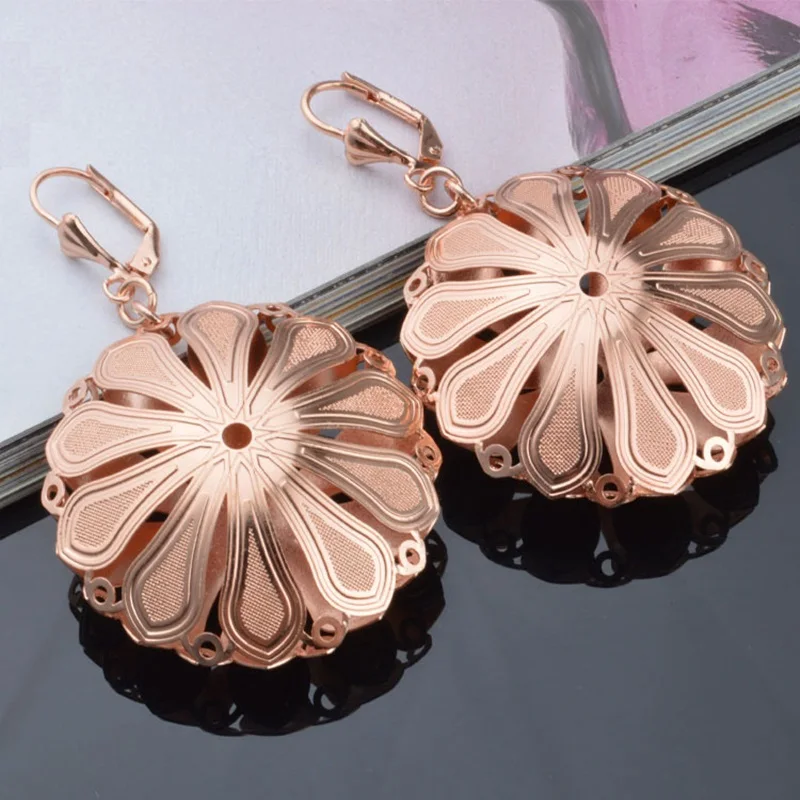 OMHXZJ Wholesale Personality Fashion OL Woman Girl Party Wedding Vintage Hollowed Rose Gold 14K Rose Gold Earrings YE376
OMHXZJ Wholesale Personality Fashion OL Woman Girl Party Wedding Vintage Hollowed Rose Gold 14K Rose Gold Earrings YE376