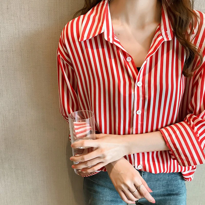 Elegant Womens Summer Stripe Loose Slim Casual V Collar Buttons Shirt V Neck Blouse Ladies Tunic Vintage Loose Shirt Plus Size
Elegant Womens Summer Stripe Loose Slim Casual V Collar Buttons Shirt V Neck Blouse Ladies Tunic Vintage Loose Shirt Plus Size