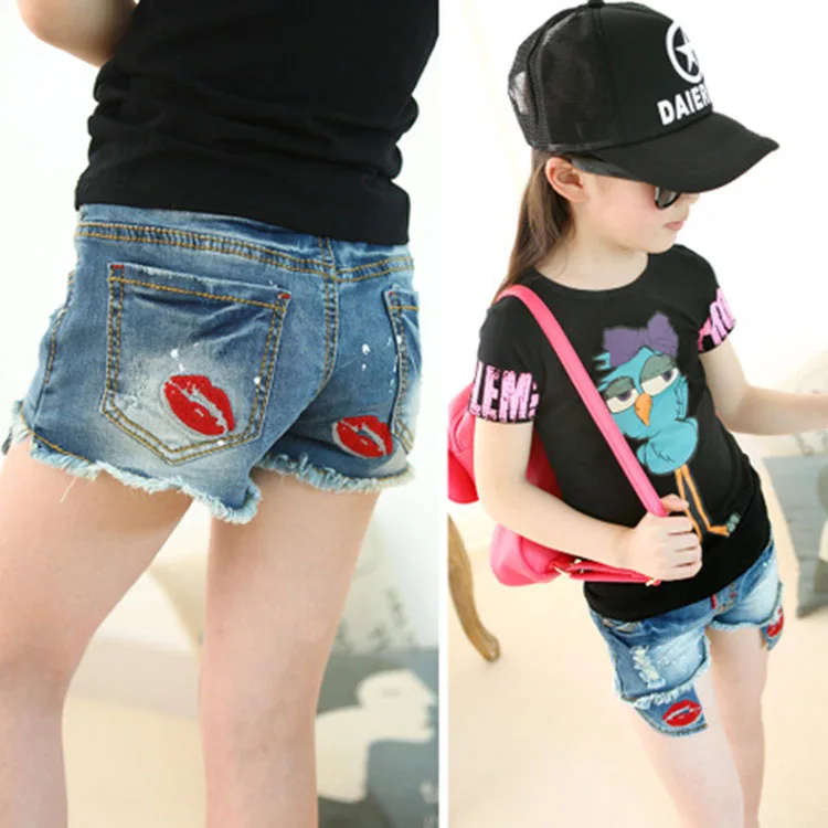 Children's Clothing 2023 Summer New Korean Cute Girls Lips Denim Shorts Female Baby Kids Cotton Leisure Embroidered Hot Pants X4
Children's Clothing 2023 Summer New Korean Cute Girls Lips Denim Shorts Female Baby Kids Cotton Leisure Embroidered Hot Pants X4