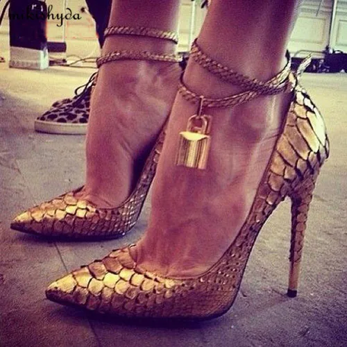 Luxury Bling Ankle Metallic Lock Decor Women Dress Pumps Gold Snake Leather Sexy Pointy High Heels Dress WOMEN 35- 45
Luxury Bling Ankle Metallic Lock Decor Women Dress Pumps Gold Snake Leather Sexy Pointy High Heels Dress WOMEN 35- 45