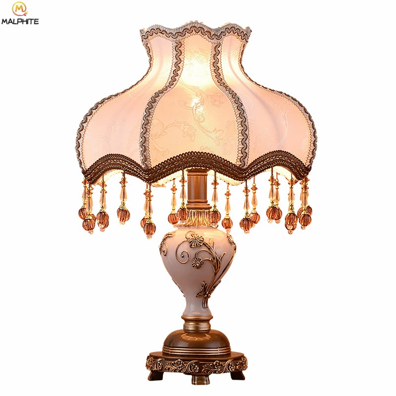 Nordic Resin White Table Lamp Living Room Bedroom Bedside Lamp Modern Table Light Wedding Lamps Table Industrial Decor Luminaire
Nordic Resin White Table Lamp Living Room Bedroom Bedside Lamp Modern Table Light Wedding Lamps Table Industrial Decor Luminaire