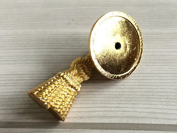 Drop Dresser Knob Drawer Pulls Handles Knobs White Gold Tassel / Furniture Knobs Hardware Shabby Chic Kitchen Cabinet Door Knob
Drop Dresser Knob Drawer Pulls Handles Knobs White Gold Tassel / Furniture Knobs Hardware Shabby Chic Kitchen Cabinet Door Knob