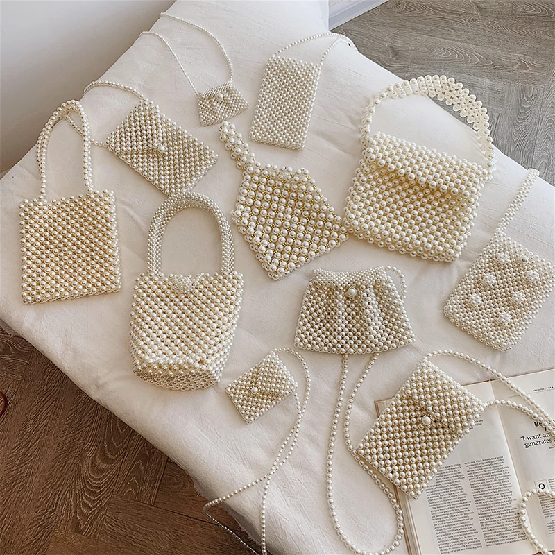 Women Mini Pearl Bags Crossbody Shoulder Bags 2019 New Retro Beaded Handbags Luxury Handmade Totes Purse Ladies Evening Bags
Women Mini Pearl Bags Crossbody Shoulder Bags 2019 New Retro Beaded Handbags Luxury Handmade Totes Purse Ladies Evening Bags