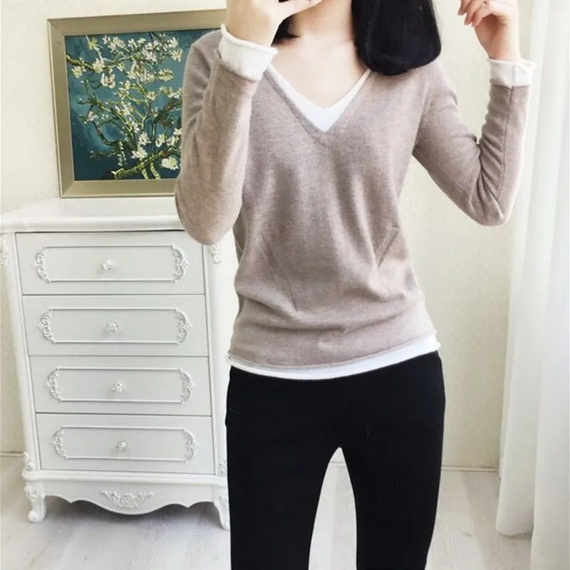 LHZSYY Spring And Autumn New Women's Cashmere Sweater Loose Short Knit V-Neck Splicing Wild Pullover Warm High Quality Sweater
LHZSYY Spring And Autumn New Women's Cashmere Sweater Loose Short Knit V-Neck Splicing Wild Pullover Warm High Quality Sweater