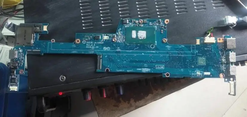 LA-C482P tpn-c120 C121 Q170 Q172 Q173 C125 C116 C117 connect with motherboard full test lap connect board
LA-C482P tpn-c120 C121 Q170 Q172 Q173 C125 C116 C117 connect with motherboard full test lap connect board