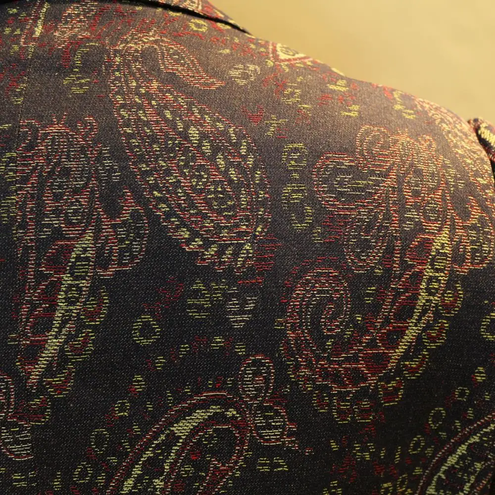 jean's blue with jacquareed red and green paisley flower man's designer jacket, bespoke tailor made man's MTM coat 2018 VA 
jean's blue with jacquareed red and green paisley flower man's designer jacket, bespoke tailor made man's MTM coat 2018 VA